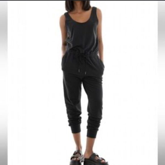UGG Black Sleeveless Jumpsuit with Relaxed Fit - Picture 1 of 11